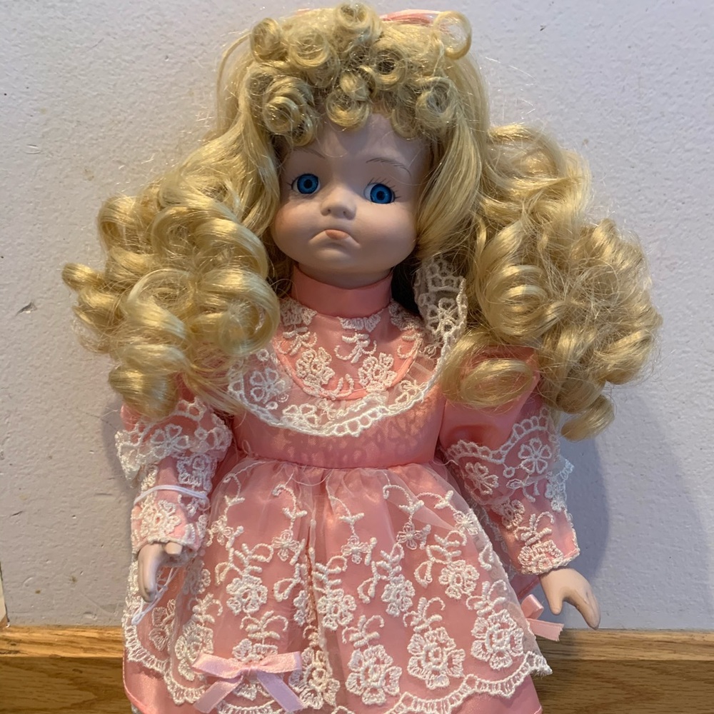 PORCELAIN DOLL 🤍